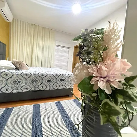 Roma Apartment *