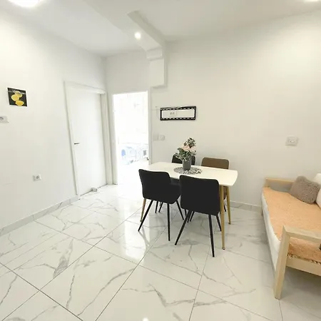 Roma Apartman *